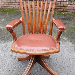 Oak swivel office chair